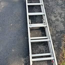 18' extension ladder 1