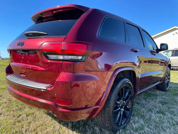 2017 Jeep Grand Cherokee - $15,000 (Austin)63439815706243123