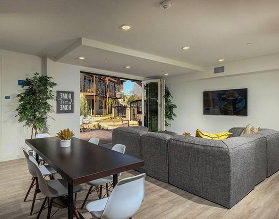 $2,175 SAVE $500 - Convenient Package Receipt | New WD Units Included (Vista Village)64037044550147121