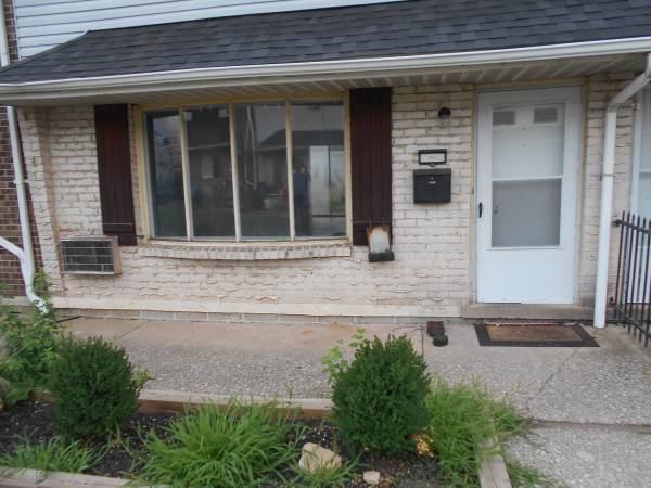 $1,700 / 3br - You Pay Rent & Electric Only (East Allentown)64010160762627120