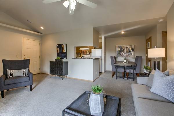 $1,150 / 1br - 775ft2 - NOW LEASING 1, 2 AND 3 BEDROOM APARTMENTS!! (La Vista)64020841367427124