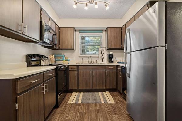 $1,694 / 3br - 960ft2 - ✨ Spacious 3 Bedroom • 1.5 Bath ✨ (Asheville, NC)64029375556097121