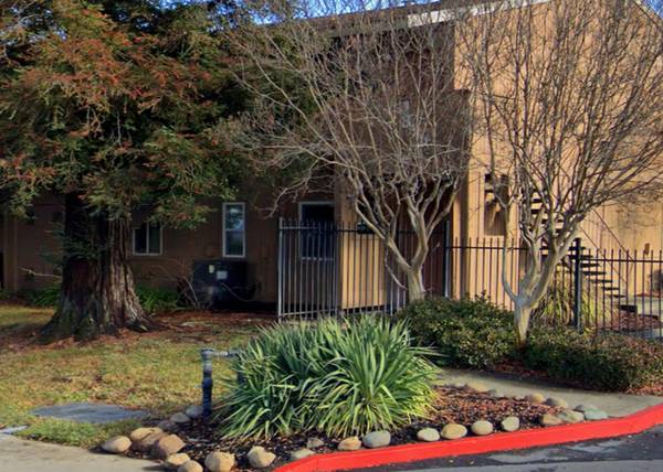$1,395 / 1br - Mascotas Siempre Bienvenidas y Tiendas de Abarrotes Cercanas + 1Hab en Arden (Sacramento)63791080712193123