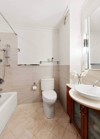 $1,195,000 / 3br - SPACIOUS 3 BEDROOM (New York)63930271998082124