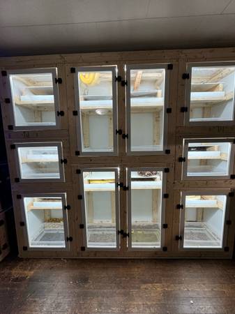 Enclosures (Danese)63667748585857121