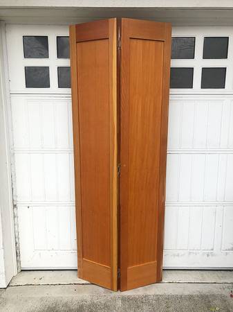 Solid Douglas Fir Wood Bifold Closet Door 30” x 80” Panel Slab Door 1