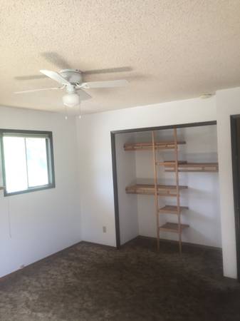 $775 / 3br - 200ft2 - Habitación Espaciosa y Soleada; servicios incluidos (East Wenatchee)63743484498179121
