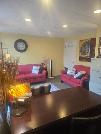 $150 / 350ft2 - PRIME LOCATION  Contemporary office starting at $150/mo (Elm Grove)63898602555010124