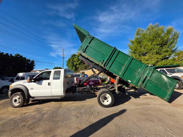 2015 Ford F550 Super Duty - Photo 2