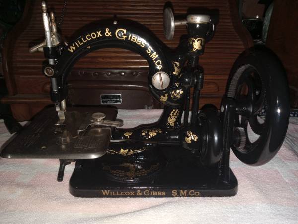 Vintage Willcox and Gibbs sewing machine 1