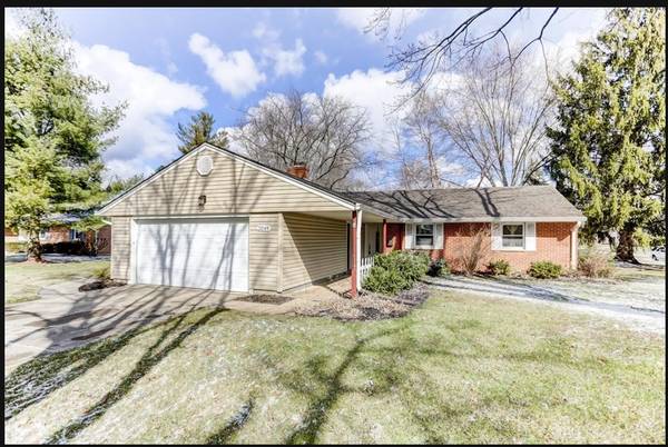 $2,000/mo – 3 Bed / 2 Bath Ranch in Kettering with Fenced Backyard & F 1