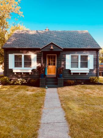 $2250.00 / 3br - 1400ft2 - Casa completamente amueblada y remodelada de 3 habitaciones cerca del centro de St Joe63775322683777120