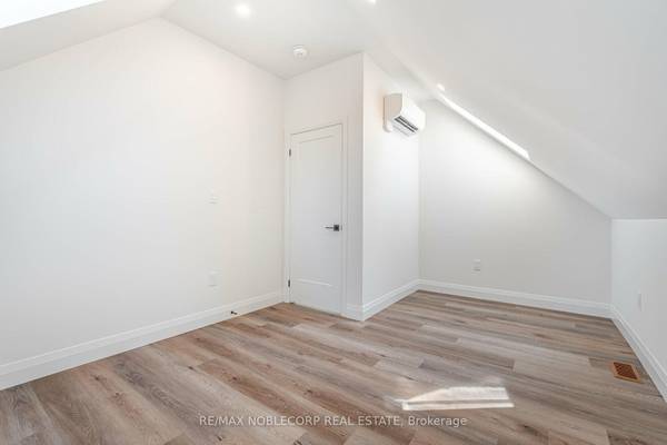 Brand-new, stand-alone Garden Suite, Parking Included 5