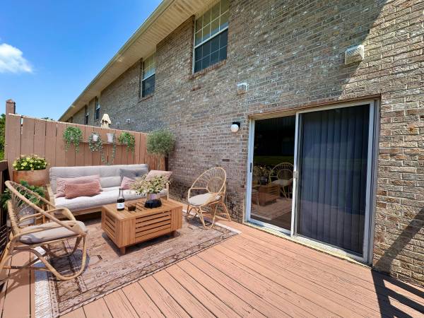 $1,785 / 3br - 1800ft2 - Well located 3 bedrooms, 2.5 bath townhouse in Jefferson City🏠 (Jefferson City)63815695339139120