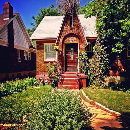 $1,500 / 1br - 900ft2 - Charming English Tudor Duplex ((9th&9th Area)) (salt lake city)63674364060931120