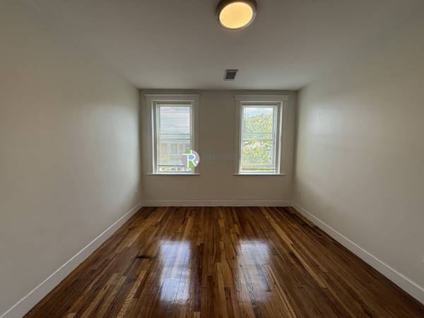 $2,250 / 1br - Remolded Allston 1 Bed For $2,250 AVAIL NOW (Allston)63828558322691123