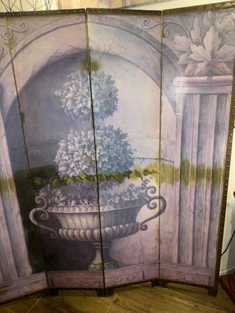 Vintage screen hand painted - $110 (Vancleave)63470971198083122