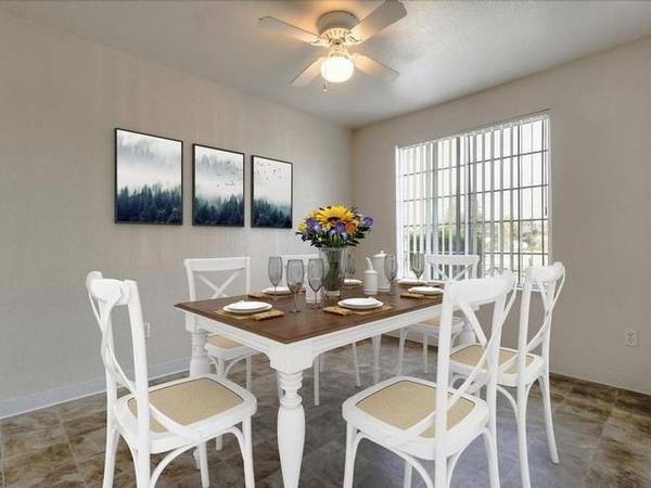 $1,970 / 2br - 1021ft2 - Apartamentos de 1, 2 y 3 habitaciones, área de juegos, almacenamiento adicional (Tumwater cerca del centro de Olympia)63688607952003122
