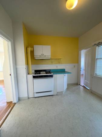 $2,600 / 2br - 1200ft2 - Large 2-3 Br Flat with yard (oakland north / temescal)63622957982723123