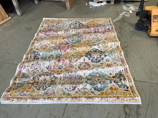Surya Harput Emily 5'3" x 7'3" Traditional Area Rug Red Multi Color 1
