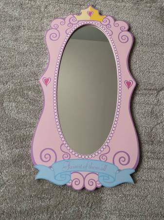 Disney Princess Oval Wall Mirror 1