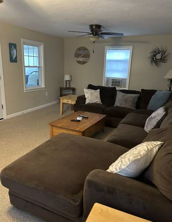 $1,000 / 4br - 1500ft2 - York Beach63656245159937120