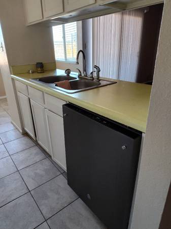 $895.00 / 2br - 55 PLUS- PLANTA BAJA, 2 habitaciones 1 baño, en Arizona City | | $895 Ren63623945513347123