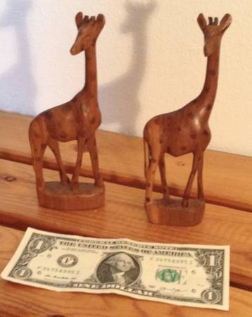 Giraffes - Hand-Carved, Wood Figurines 1