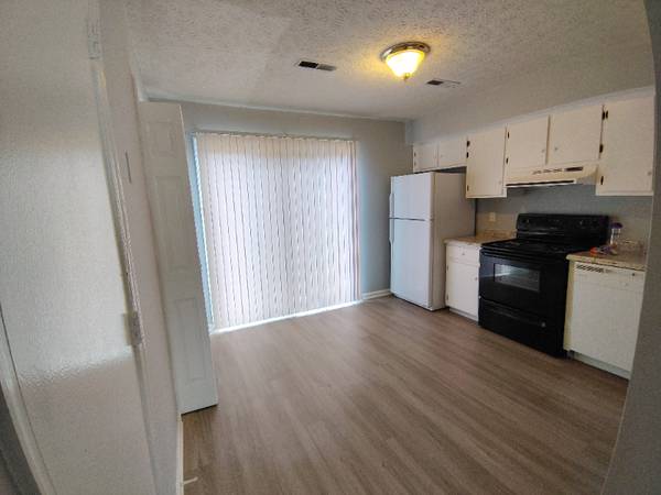 $1125.00 / 2br - 948ft2 - Special Offer on this 2BR Townhouse in Lynchburg, VA | 1.5 Baths | $1163851967001987124