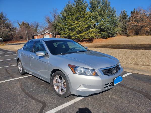 2010 Honda Accord EX-L (bajo kilometraje) - $8,500 (Alexandria, VA)636186649141791211