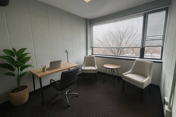 $399 / 100ft2 - 🍂Espacio de Oficina Asequible - Tarifas desde $399 por mes / $0 Depósito 🎃 (East Falls - A solo 15 minutos del Centro de la Ciudad)63666762525825122