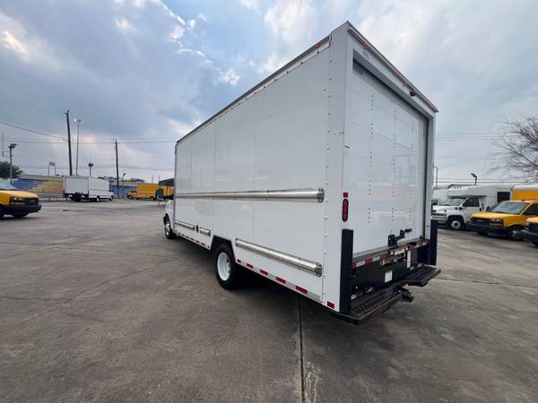 2022 GMC SAVANA SIDE DOOR - Photo 6