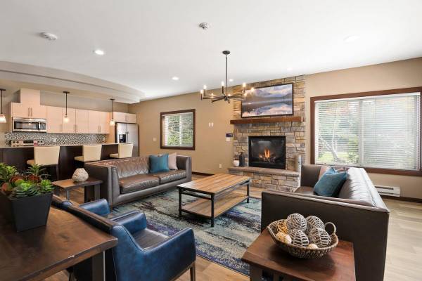 $2,495 / 3br - 1206ft2 - Acógete este otoño con 4 semanas GRATIS en Cascade Ridge Apartments (1206 NW Tahoe Lane, Silverdale, WA 98383)63850637802755120