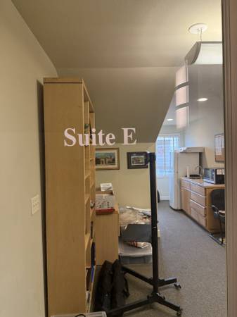 $475 / 400ft2 - Commercail Unit for RENT (Prosser)63662908503937122