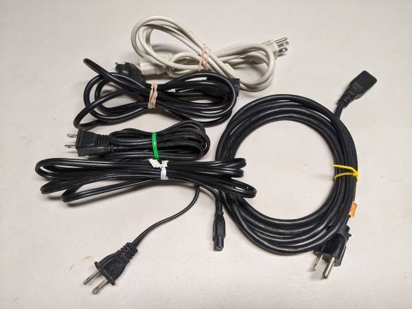 Power cord for Computer, Monitor, TV, radio, printer & stereo 1