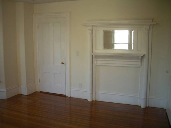 $1,999 / 1br - 900ft2 - Oct 1- One Bedroom Apartment (Malden Center)63797254502913124