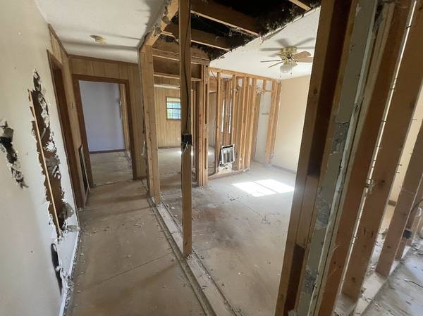 $59,900 / 3br - 912ft2 - Handy Person Special For Sale Owner Financed in Colbert Co! 135 Patric (Cherokee)63612015973121122