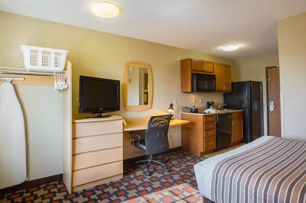 $354 / 1br - Hurry! Only 5 Units Left - No Deposit, No Lease (1620 Leisure Way, Clarksville, IN)64008825663618124