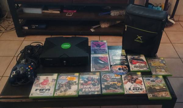 Xbox first generation console bundle 1