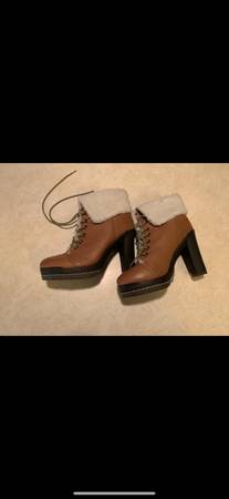 Womens Insulated Boots 1