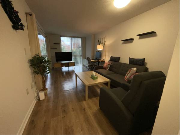 $2,400 / 1br - 628ft2 - Windsor House 1B1B Becoming Available! (LOGAN CIRCLE)63779441994241123