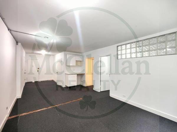 $3,450 / 920ft2 - Office Space with a Private Bathroom in the Heart of Manhattan! (Midtown East)64212274974722123