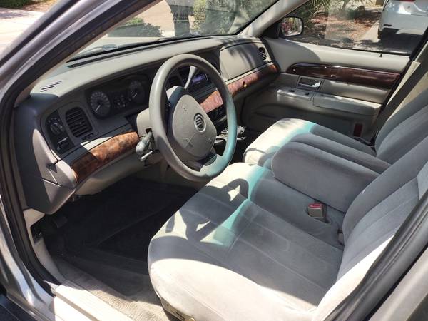 2006 Mercury Grand Marquis - Great Car for New Teen Driver - $1,500 (Mesa)63612786140547120