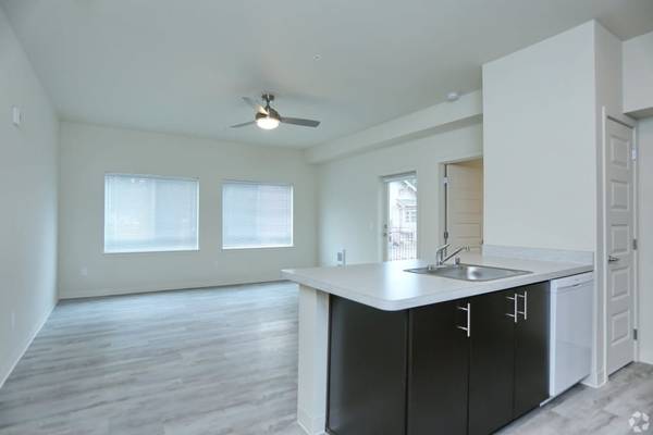 $1,799 / 2br - 776ft2 - 2/BD, Situated in Burien!, Cat & Dog Friendly63870756735873121