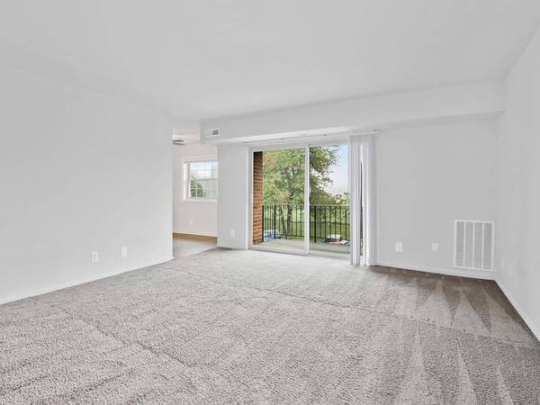 $1,280 / 1br - 1 BD, Controlled Access/Gated, Laundry Facilities (7910 Dunhill Village Circle, Baltimore, MD)63624787939841121