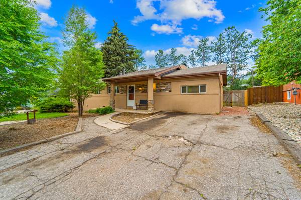 $489,000 / 3br - 1105 Parkview Boulevard (Colorado Springs)63686849605891122