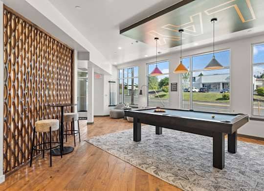 $1,950 / 1br - 619ft2 - Red carpet roll out: Tour & apply same day: Waived Admin & App Fees! (North Tacoma/Ruston/6th Ave)63688532006785121