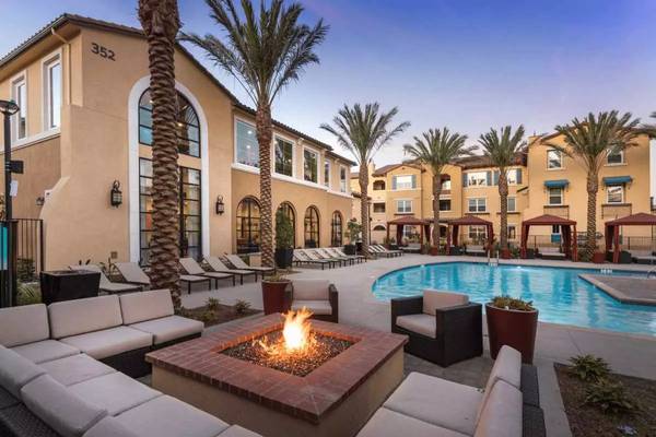 $3,141 / 1br - 879ft2 - From Morning Coffee to Evening Relaxation: Your Spot, Perfected! (Camarillo)63668271329793120