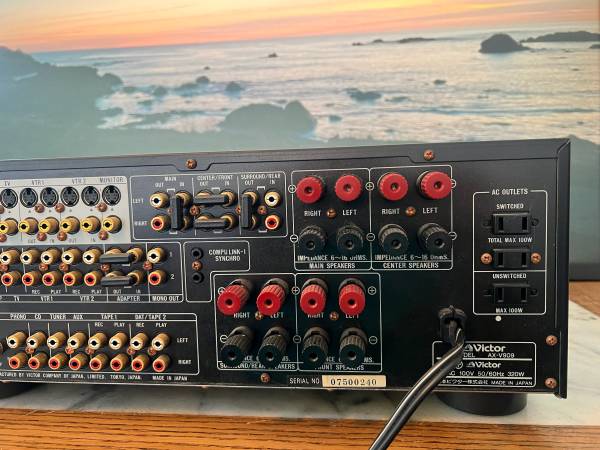 Victor Ax-V909 Integrated Amplifier - electronics - by owner