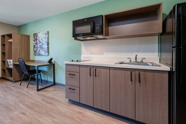 Accessible Front Desk, Mobile Check-in, Accessible Public Entrance 1
